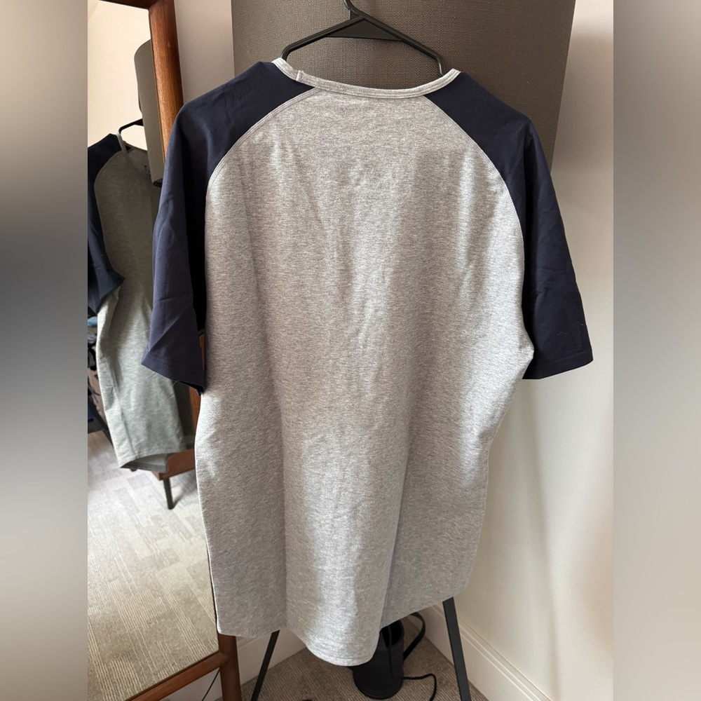 BYLT lux short sleeve shirt - size large - Picture 5 of 5